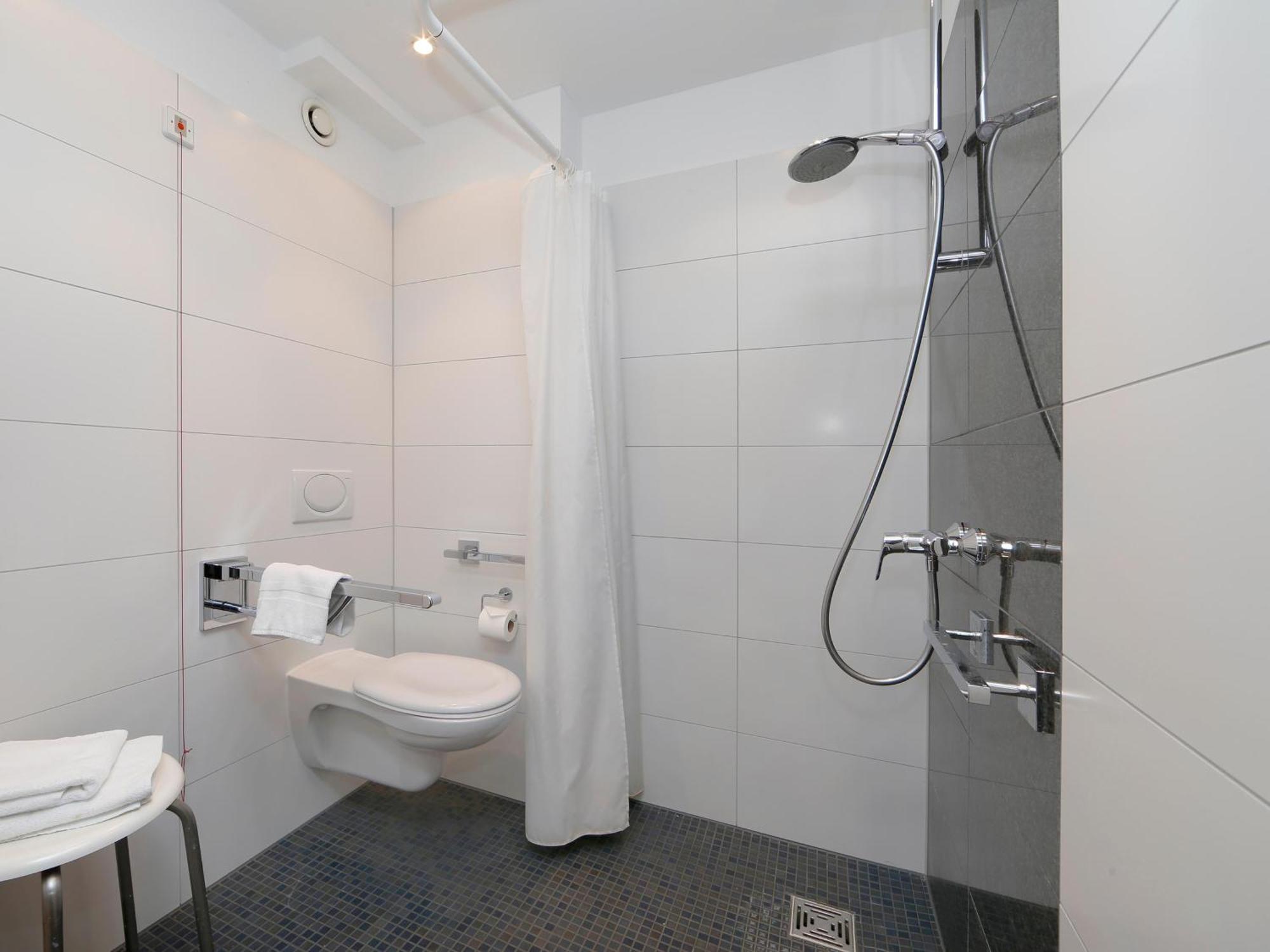 B&B Hotel Berlin-Dreilinden Kleinmachnow Dış mekan fotoğraf