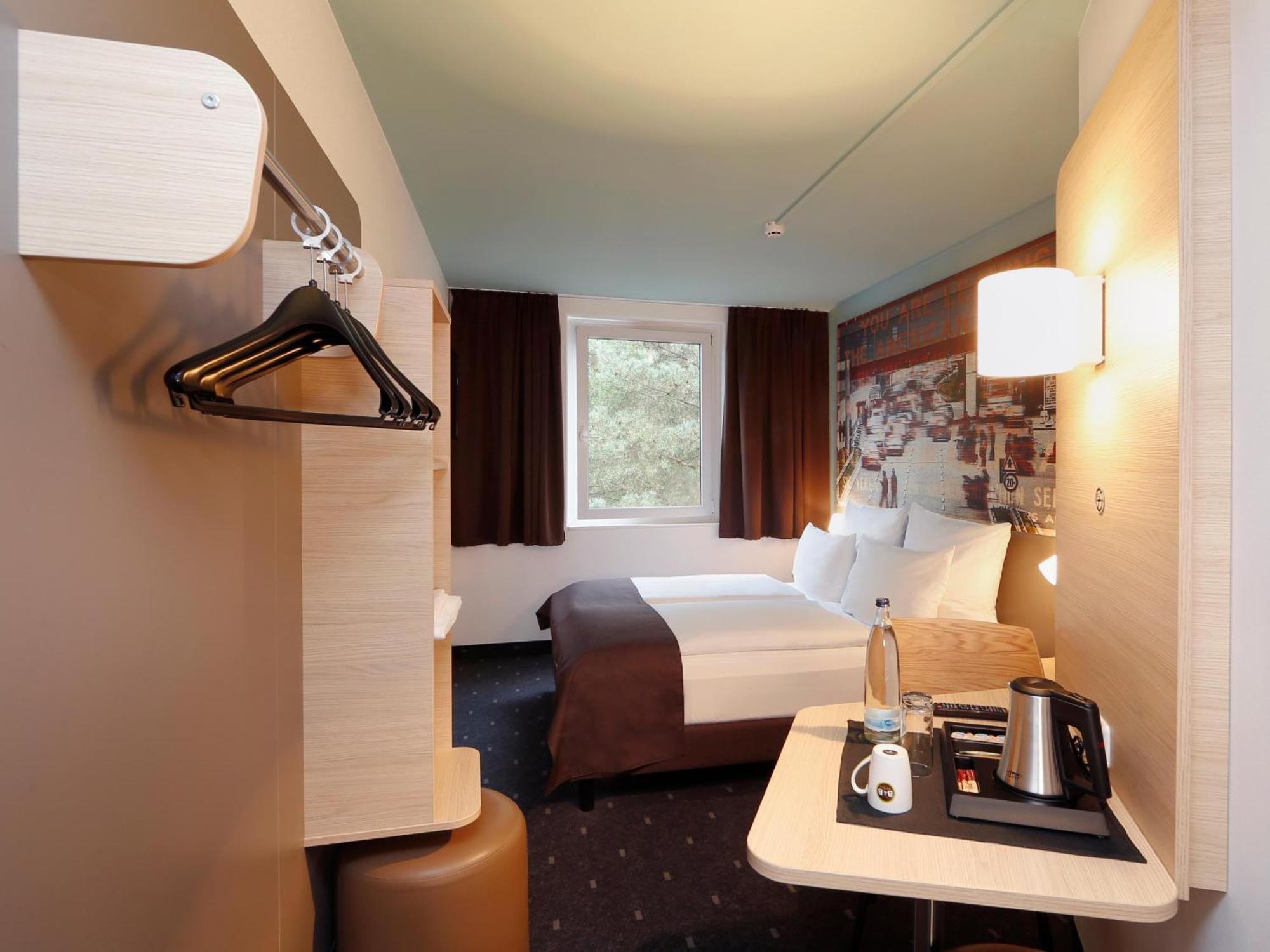 B&B Hotel Berlin-Dreilinden Kleinmachnow Dış mekan fotoğraf