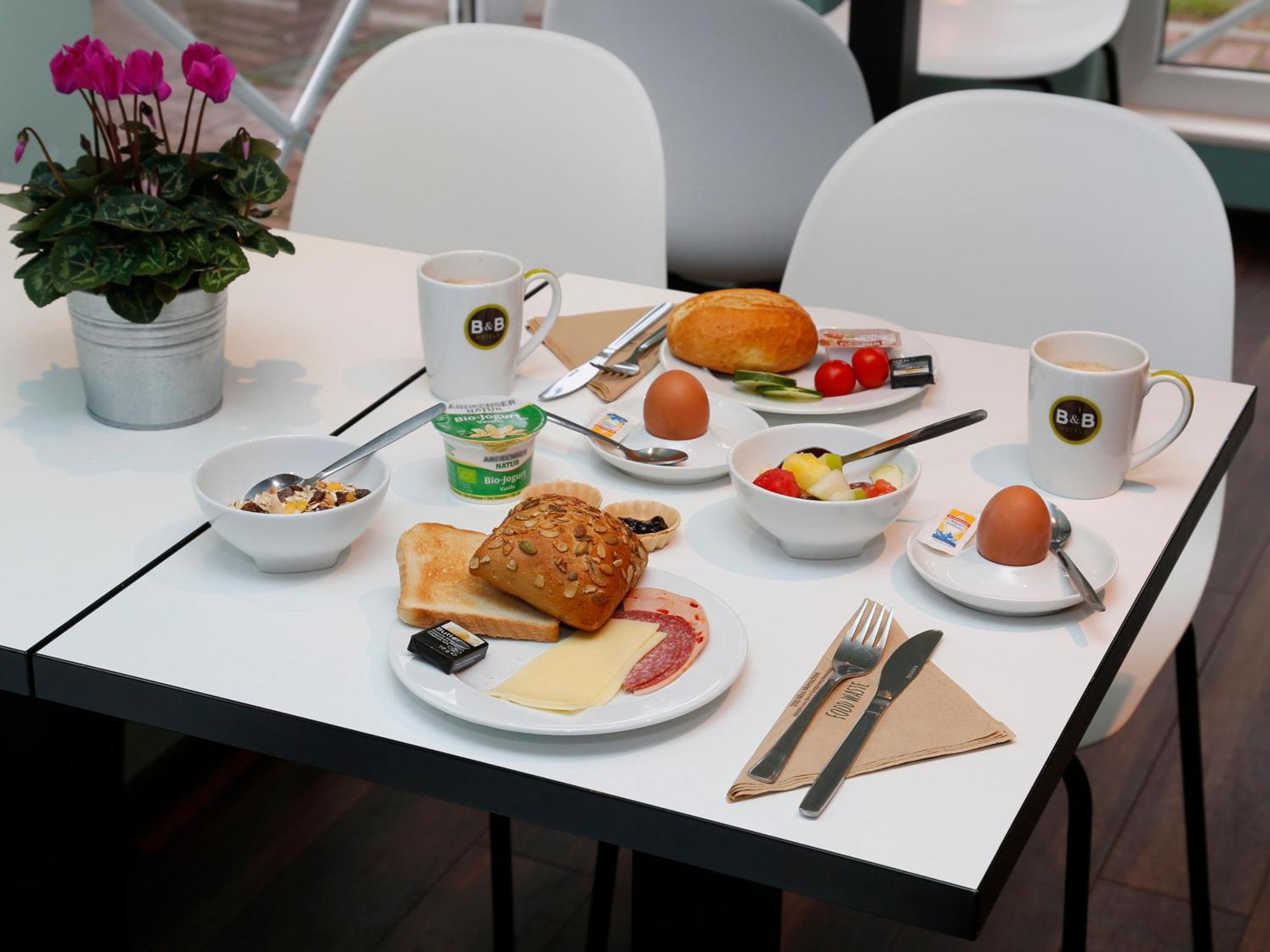 B&B Hotel Berlin-Dreilinden Kleinmachnow Dış mekan fotoğraf