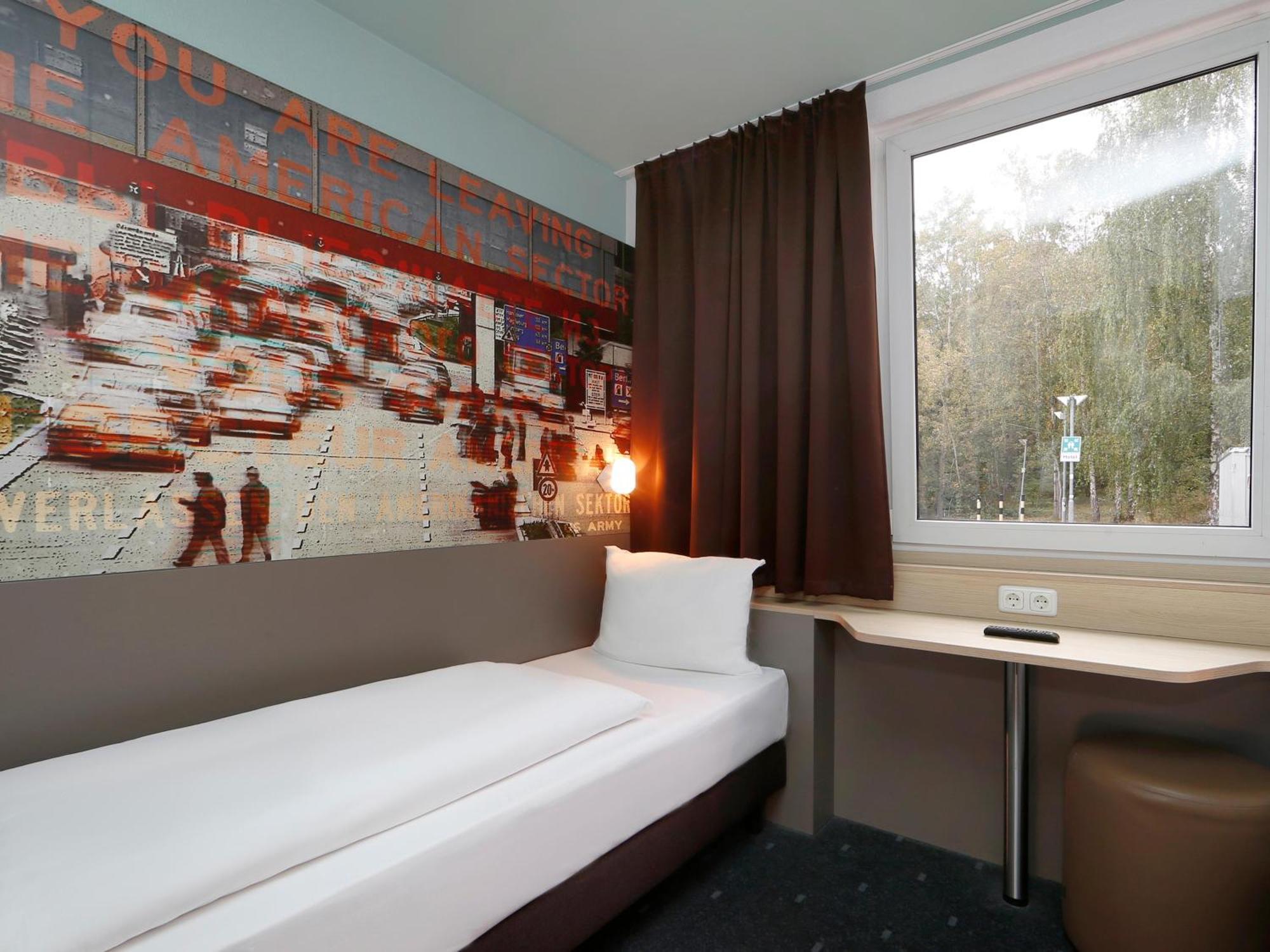 B&B Hotel Berlin-Dreilinden Kleinmachnow Dış mekan fotoğraf
